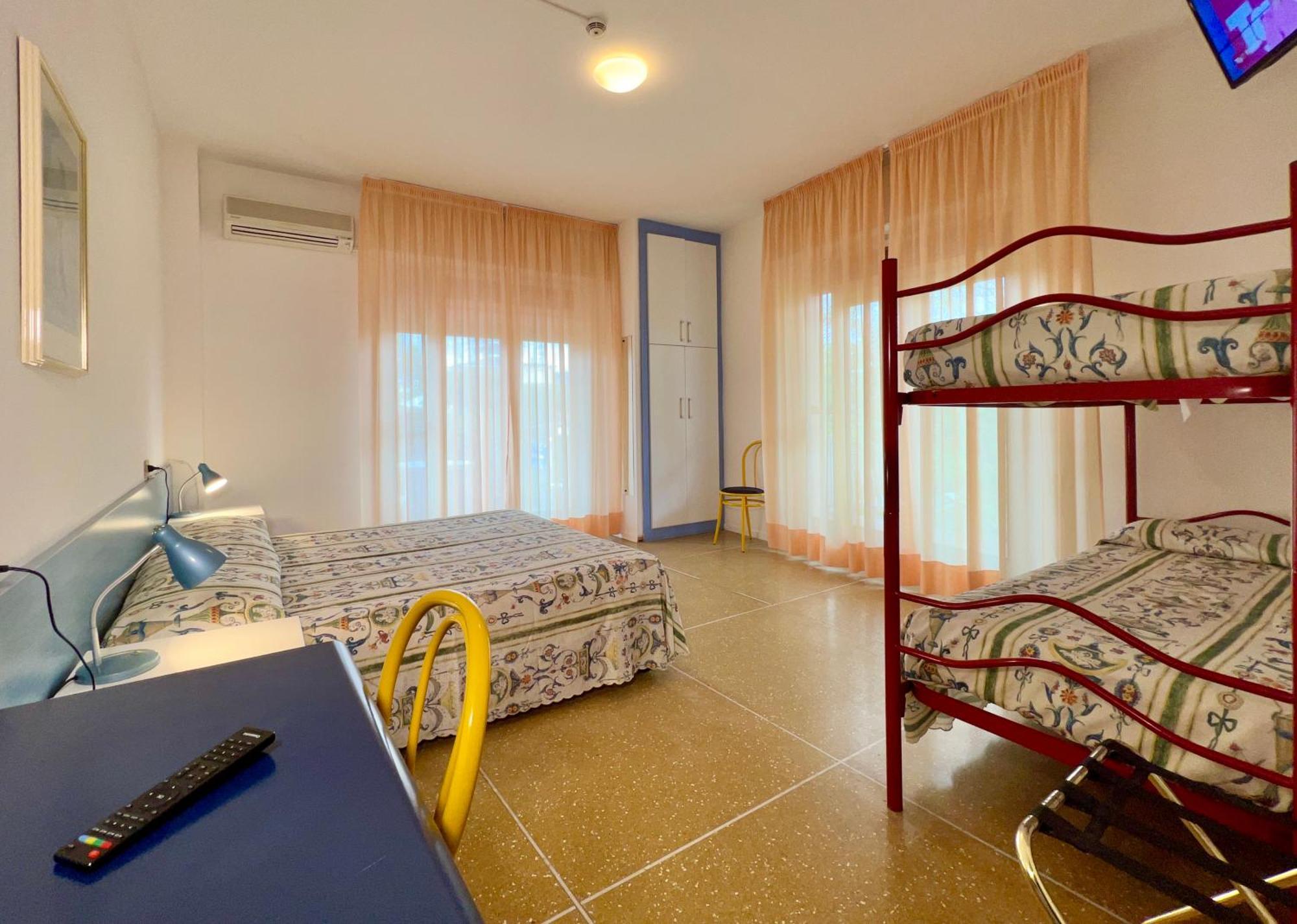 Hotel Myriam Lignano Sabbiadoro Luaran gambar