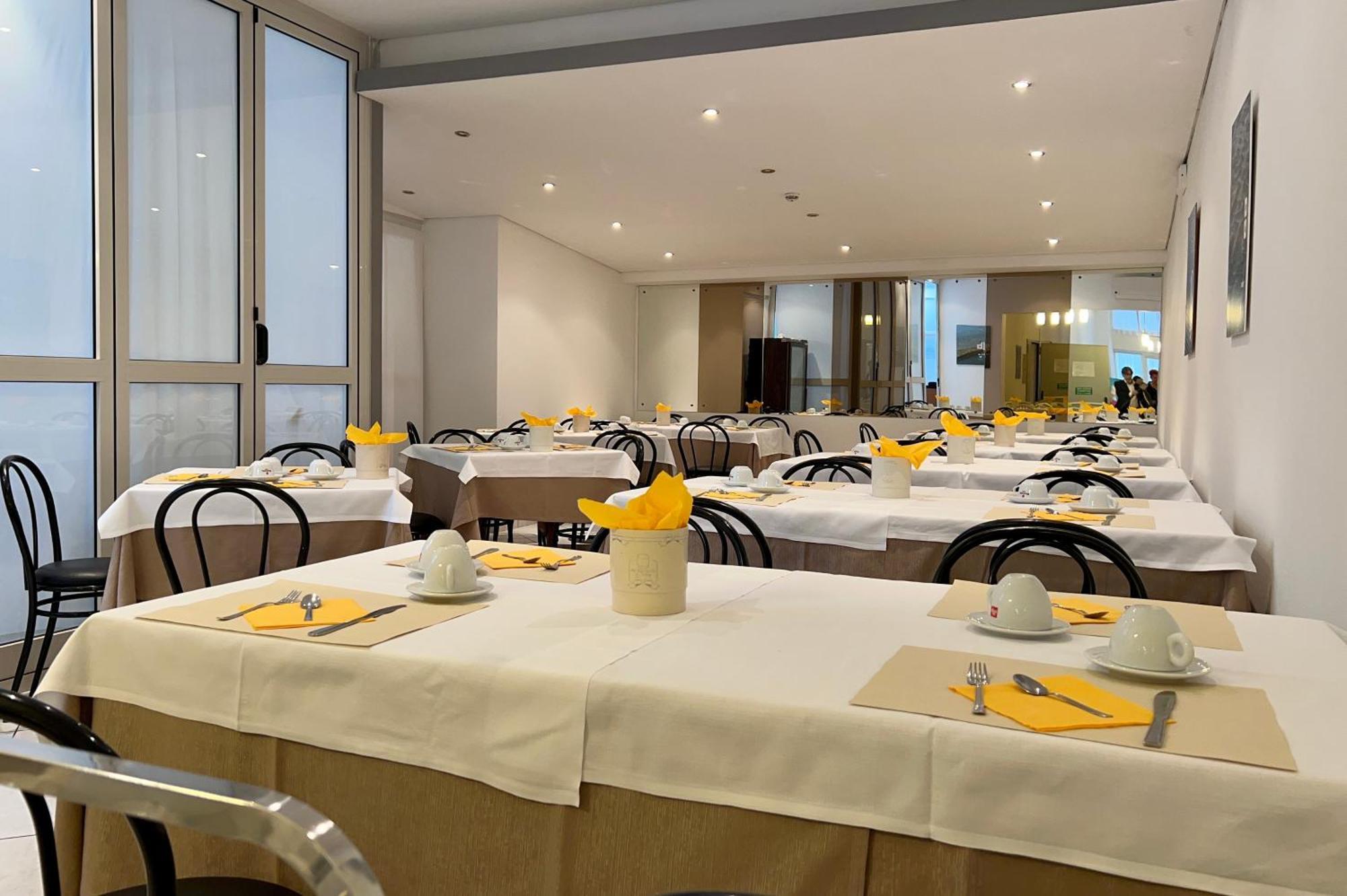 Hotel Myriam Lignano Sabbiadoro Luaran gambar